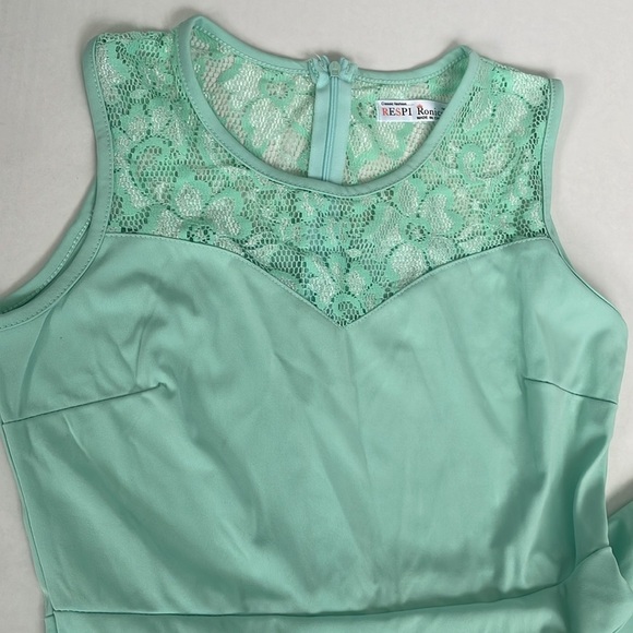 Green A-Line Sleeveless Lace Dress Medium - Picture 17 of 17